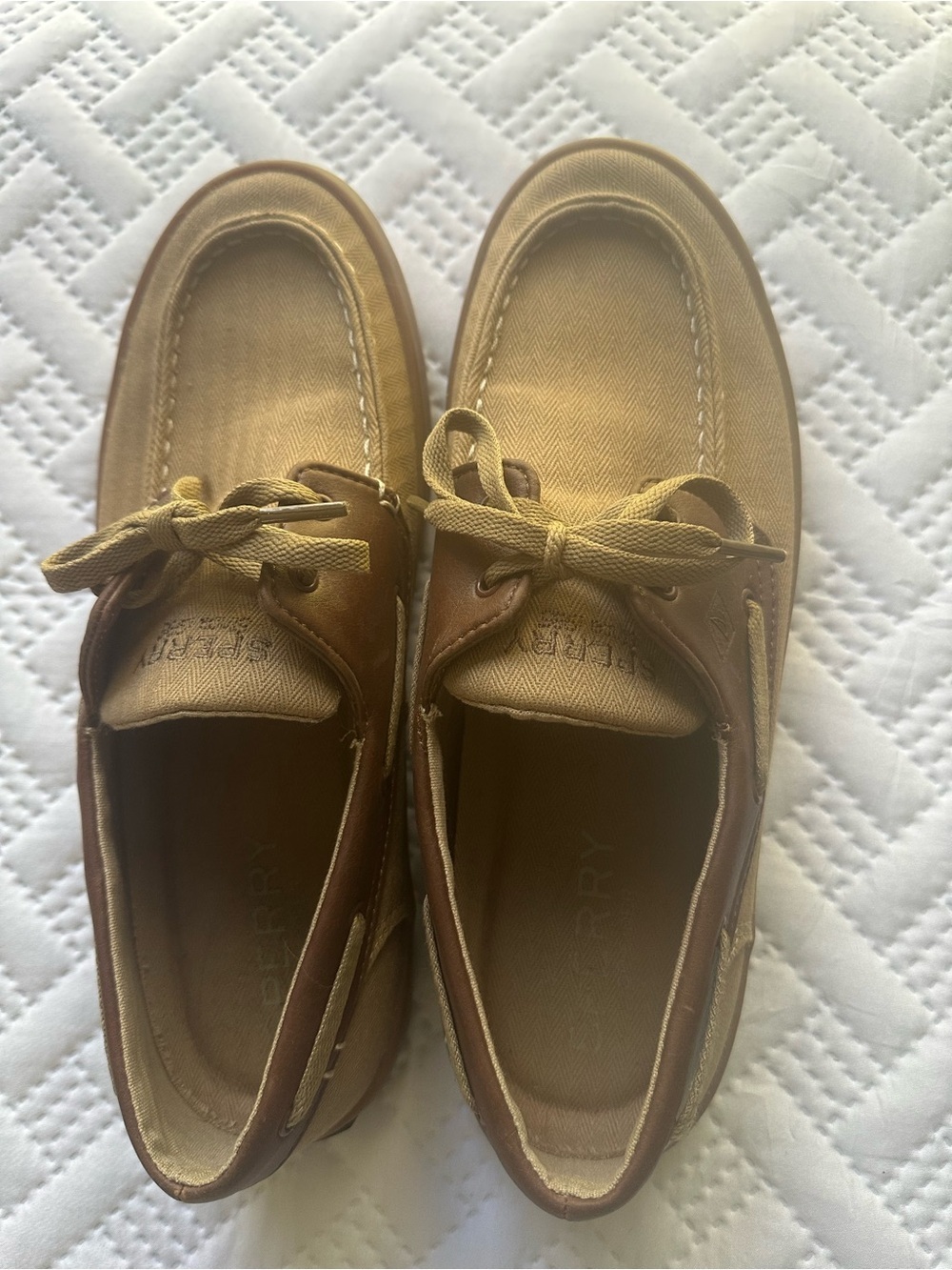 Sperry Canvas and Leather TopSiders Size 9
